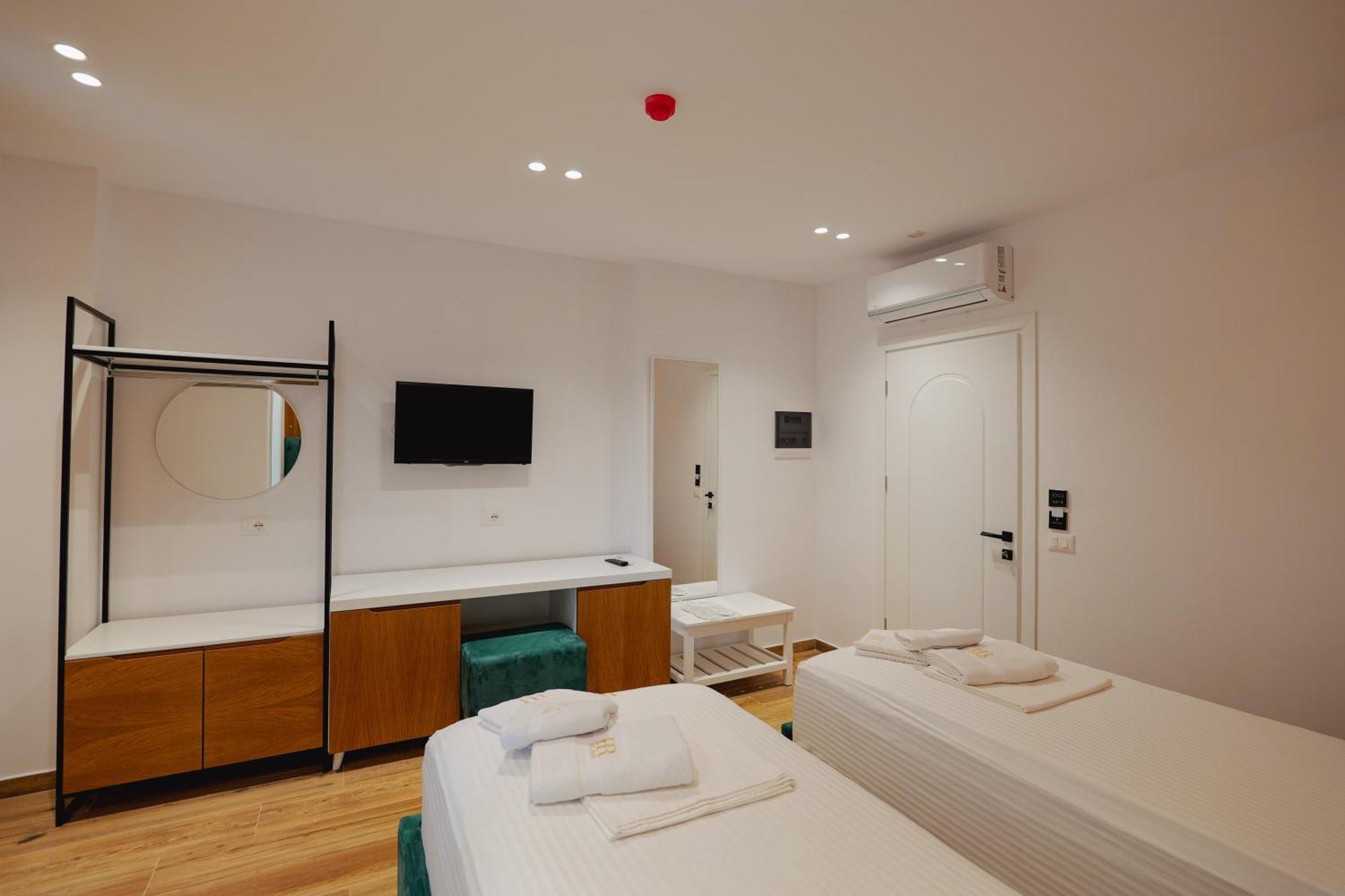 Hotel Renato Ksamil Extérieur photo